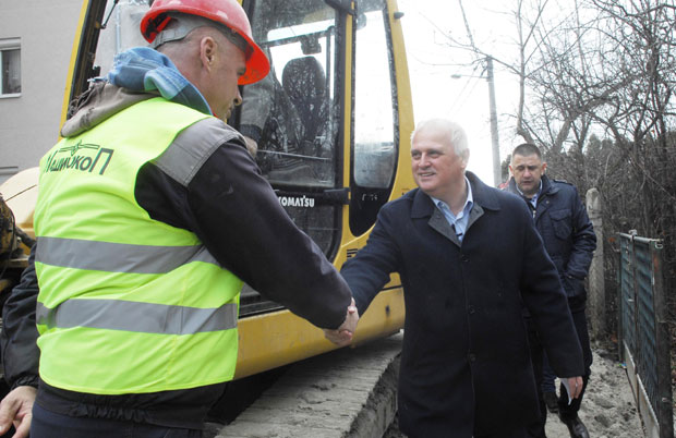 ПРЕДЛОЗИ СТРАНАКА: Од саобраћаја до Драже Михаиловића